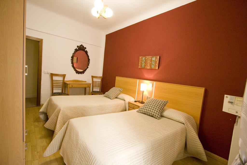 Hostal Trevinca 马德里 外观 照片