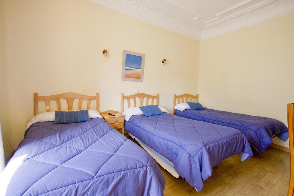 Hostal Trevinca 马德里 外观 照片