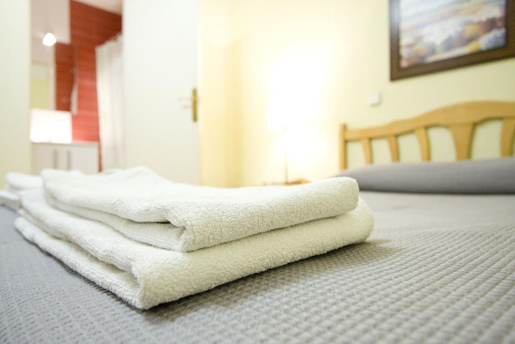 Hostal Trevinca 马德里 外观 照片