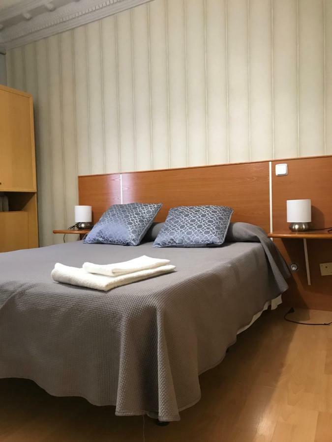 Hostal Trevinca 马德里 外观 照片