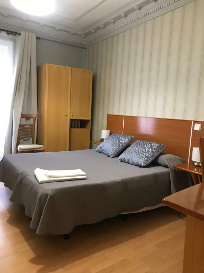 Hostal Trevinca 马德里 外观 照片