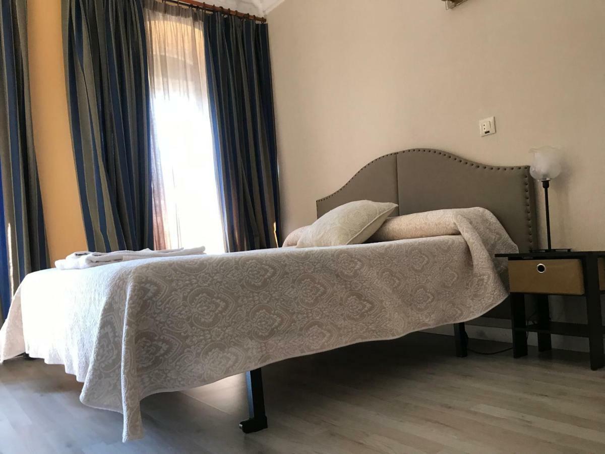 Hostal Trevinca 马德里 外观 照片