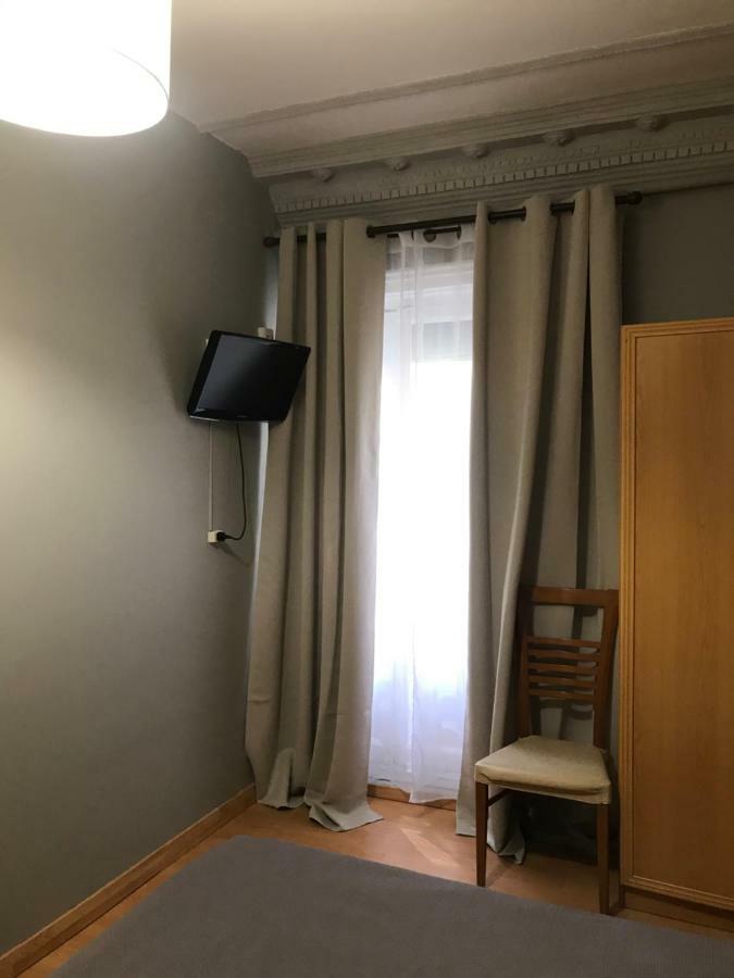 Hostal Trevinca 马德里 外观 照片