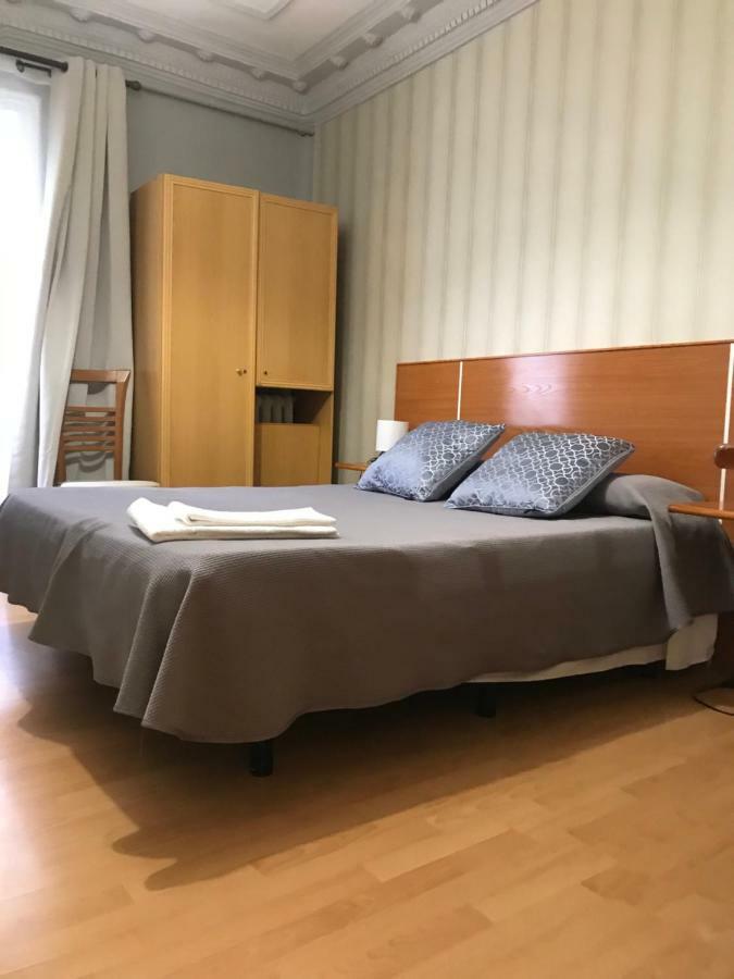 Hostal Trevinca 马德里 外观 照片
